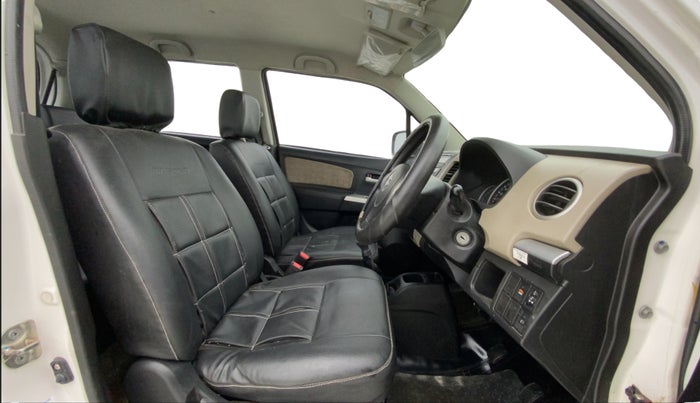 2015 Maruti Wagon R 1.0 VXI, Petrol, Manual, 36,983 km, Right Side Front Door Cabin