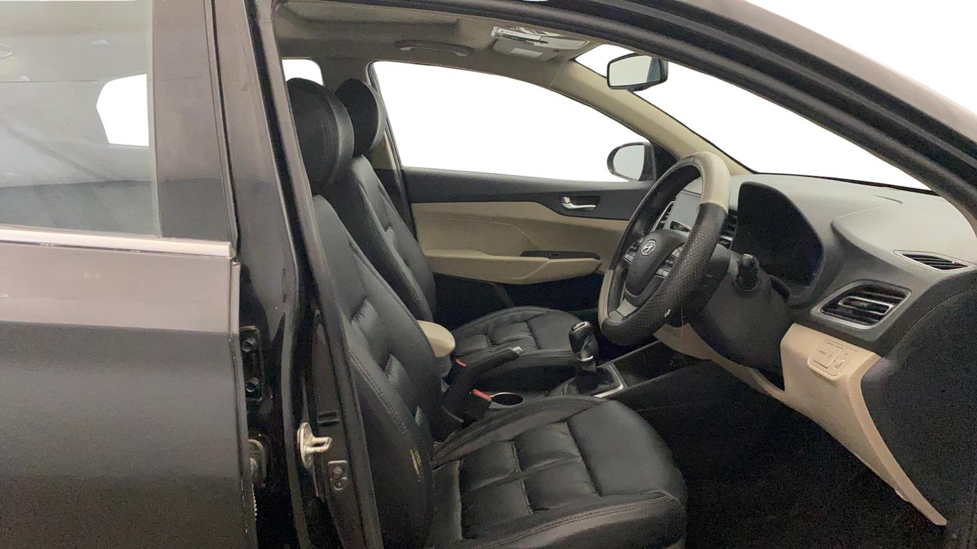 2021 Hyundai Verna SX 1.5 VTVT, Petrol, Manual, 40,797 km, Right Side Front Door Cabin