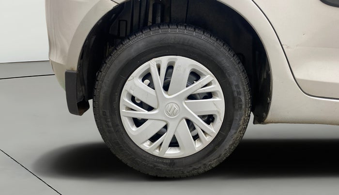 2015 Maruti Swift VXI, Petrol, Manual, 83,369 km, Right Rear Wheel