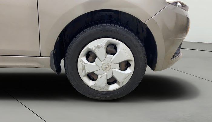 2019 Tata TIGOR XZ PETROL, CNG, Manual, 79,804 km, Right Front Wheel