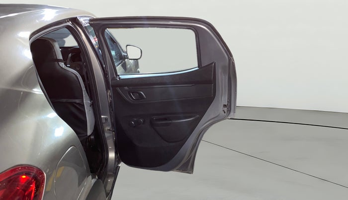 2018 Renault Kwid RXT 1.0 (O), Petrol, Manual, 5,642 km, RHS Rear Door