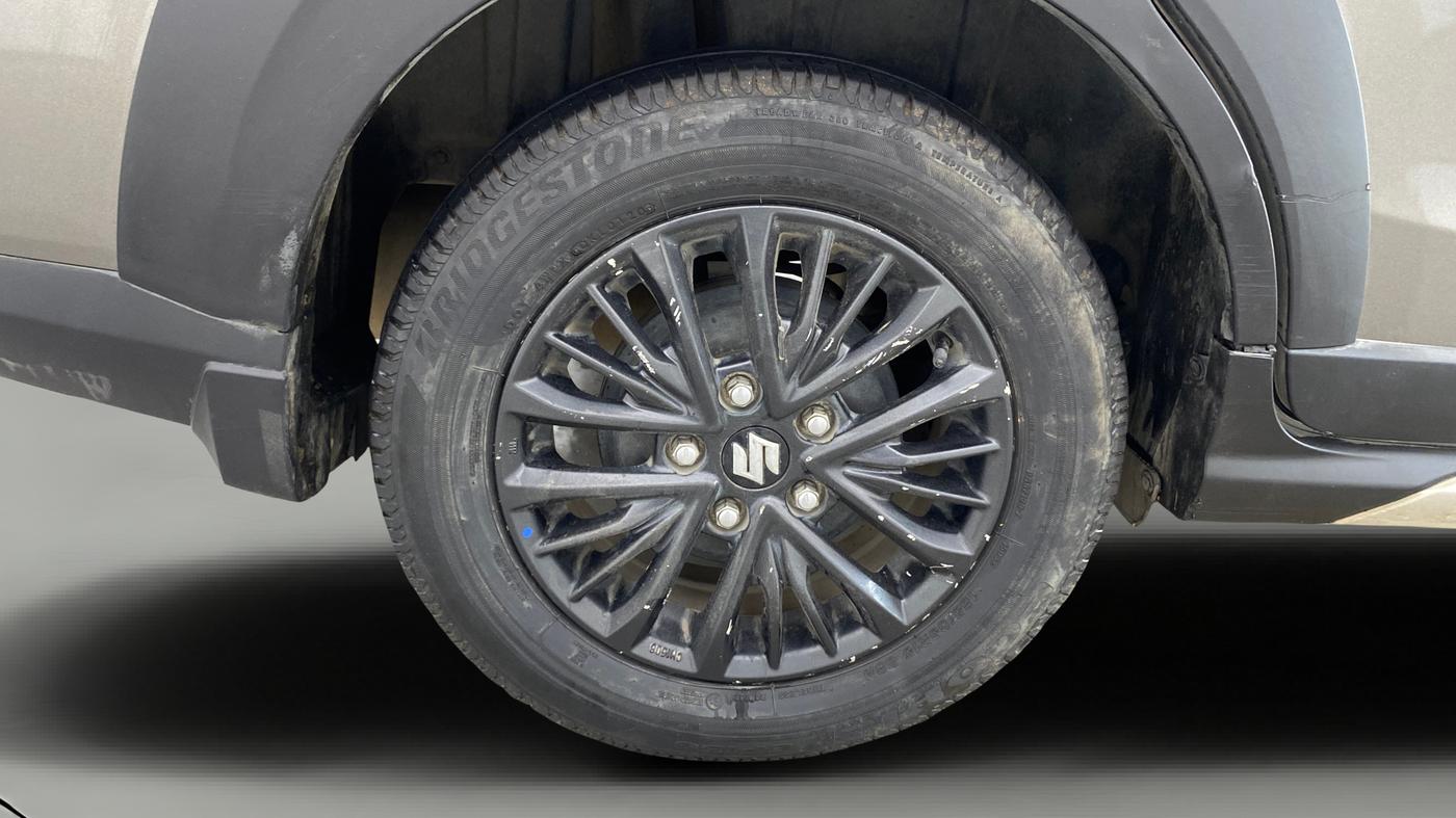 2020 Maruti XL6 ALPHA MT, Petrol, Manual, 73,537 km, Right Rear Wheel
