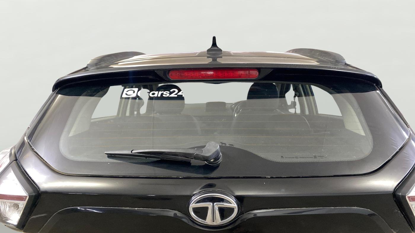 2022 Tata NEXON XZ PLUS PETROL KAZIRANGA, Petrol, Manual, 1,03,485 km, Rear Windshield