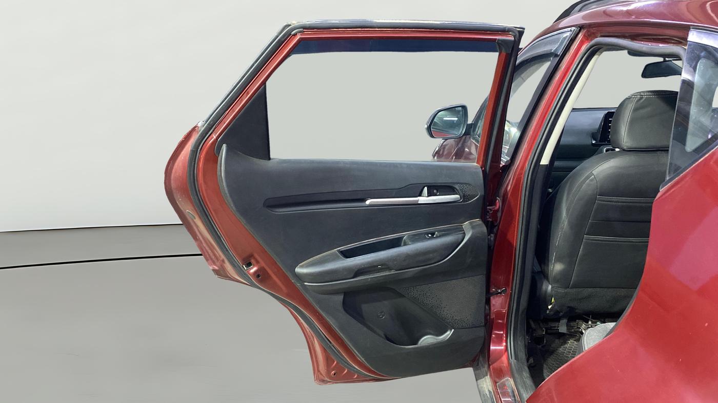 2020 KIA SONET HTK PLUS 1.2, Petrol, Manual, 1,36,014 km, LHS Rear Door
