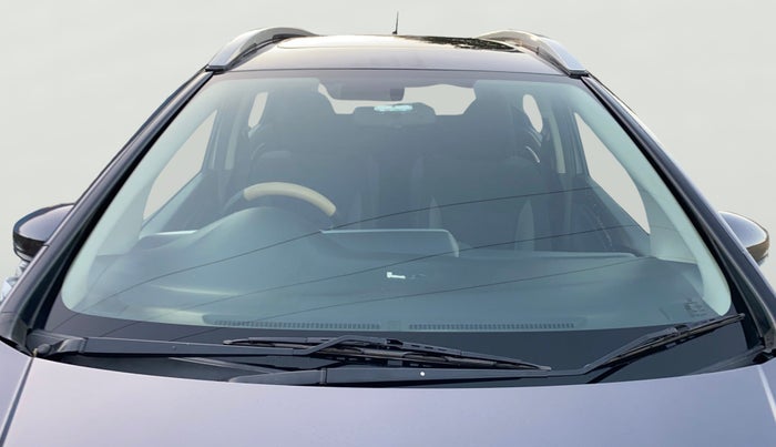 2017 Honda WR-V 1.5L I-DTEC VX MT, Diesel, Manual, 1,01,799 km, Front Windshield