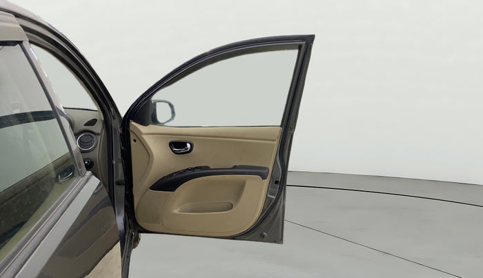 2013 Hyundai i10 MAGNA 1.2, CNG, Manual, 91,614 km, RHS Front Door