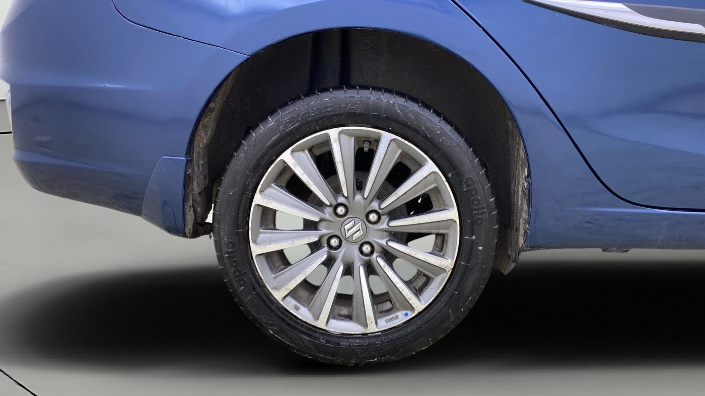 2018 Maruti Ciaz ALPHA  AT 1.5 SHVS PETROL, Petrol, Automatic, 64,071 km, Right Rear Wheel