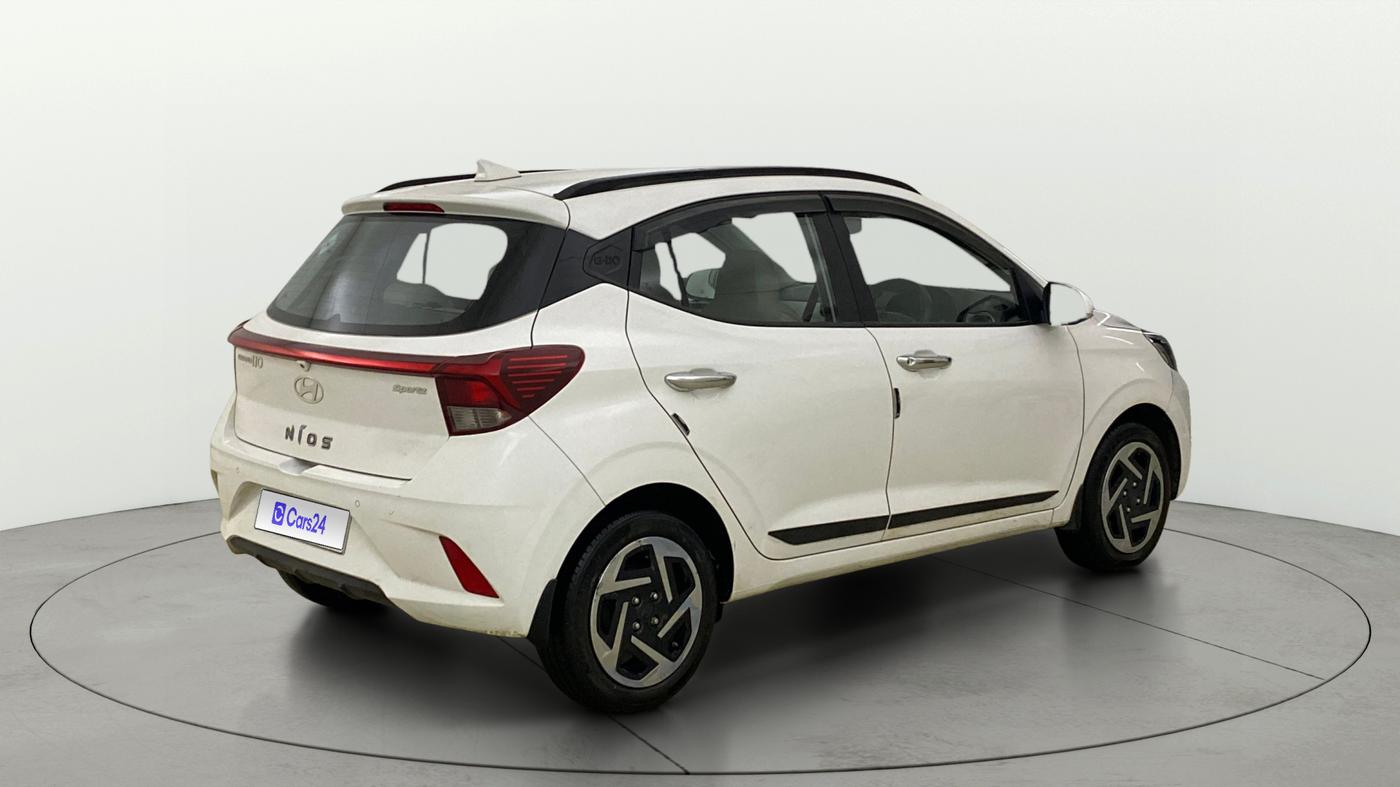 2024 Hyundai GRAND I10 NIOS Sportz 1.2 HY-CNG Duo, CNG, Manual, 27,331 km, Right Back Diagonal
