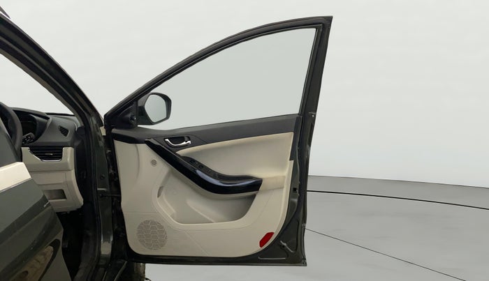 2021 Tata NEXON XZ PETROL, Petrol, Manual, 47,581 km, RHS Front Door