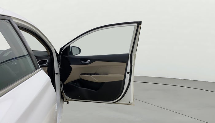 2019 Hyundai Verna 1.6 VTVT SX, Petrol, Manual, 49,112 km, RHS Front Door