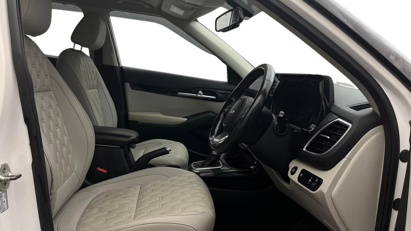 2021 KIA SELTOS HTX 1.5 PETROL, Petrol, Manual, 79,495 km, Right Side Front Door Cabin