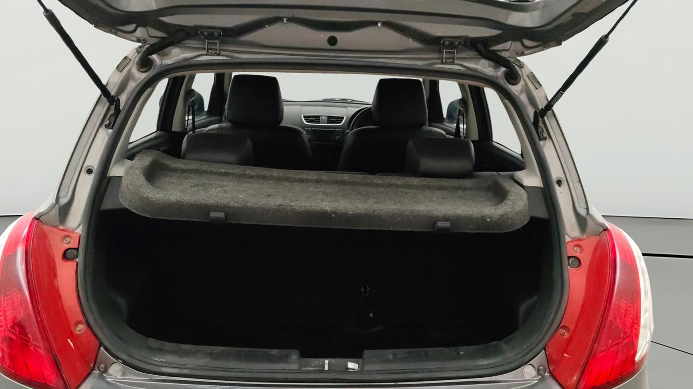 2015 Maruti Swift VXI, Petrol, Manual, 55,143 km, Boot Open Zoomed View