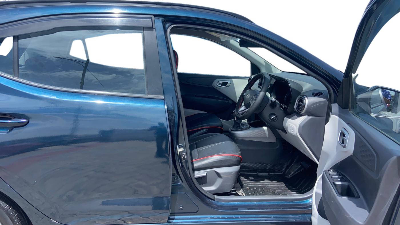 2024 Hyundai GRAND I10 NIOS SPORTZ AMT 1.2 KAPPA VTVT, Petrol, Automatic, 10,776 km, Right Side Front Door Cabin