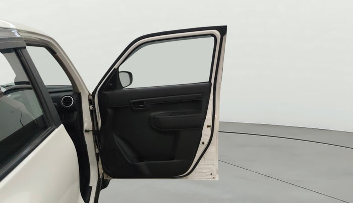 2019 Maruti S PRESSO VXI+, Petrol, Manual, 72,461 km, RHS Front Door