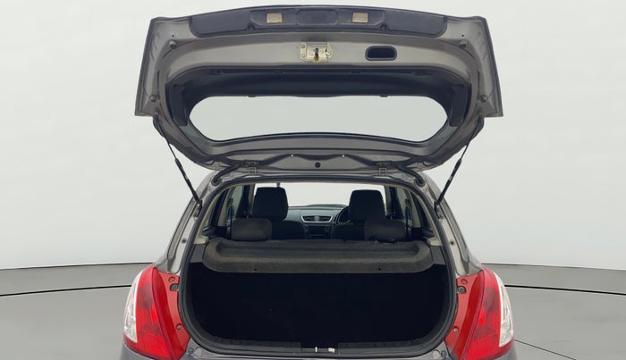 2015 Maruti Swift LXI, Petrol, Manual, 49,628 km, Boot Door Open