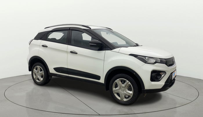 2023 Tata NEXON XMA SUNROOF PETROL, Petrol, Automatic, 36,089 km, Right Front Diagonal
