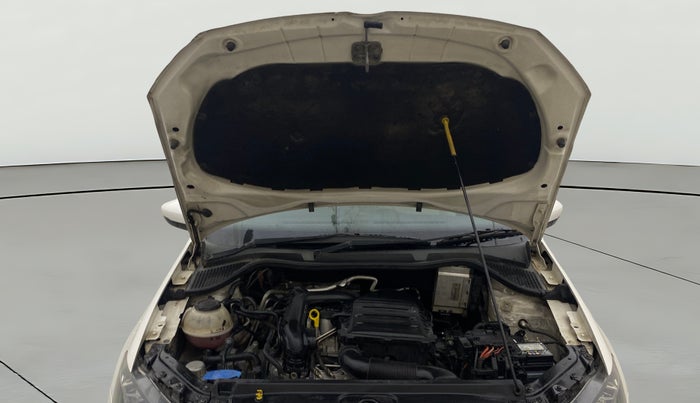 2020 Volkswagen Vento HIGHLINE PLUS 1.0L TSI AT, Petrol, Automatic, 92,609 km, Open Bonet