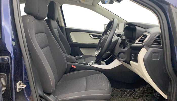 2023 Tata ALTROZ XZA + SUNROOF, Petrol, Automatic, 33,944 km, Right Side Front Door Cabin