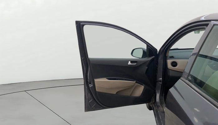 2017 Hyundai Grand i10 SPORTZ 1.2 KAPPA VTVT, CNG, Manual, 85,456 km, LHS Front Door