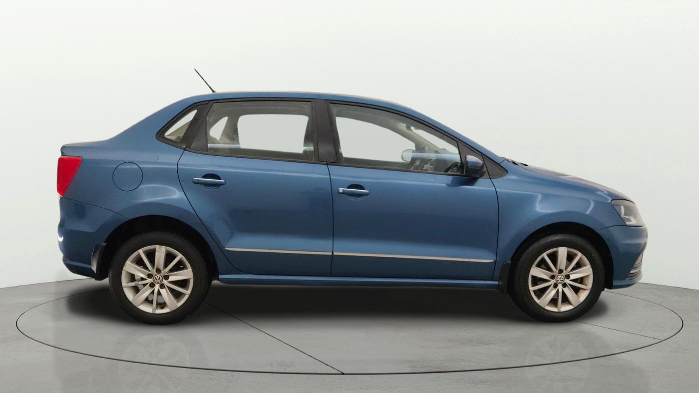 2016 Volkswagen Ameo HIGHLINE1.2L, Petrol, Manual, 59,833 km, Right Side View