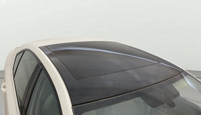 2015 Skoda Octavia ELEGANCE 1.8 TSI AT, Petrol, Automatic, 1,23,529 km, Roof