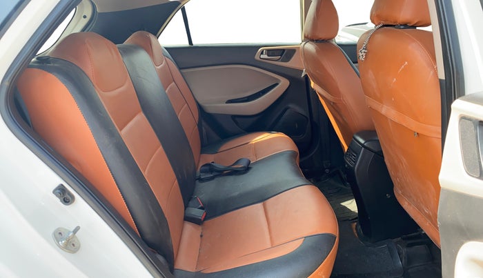 2017 Hyundai Elite i20 SPORTZ 1.2, Petrol, Manual, 58,247 km, Right Side Rear Door Cabin