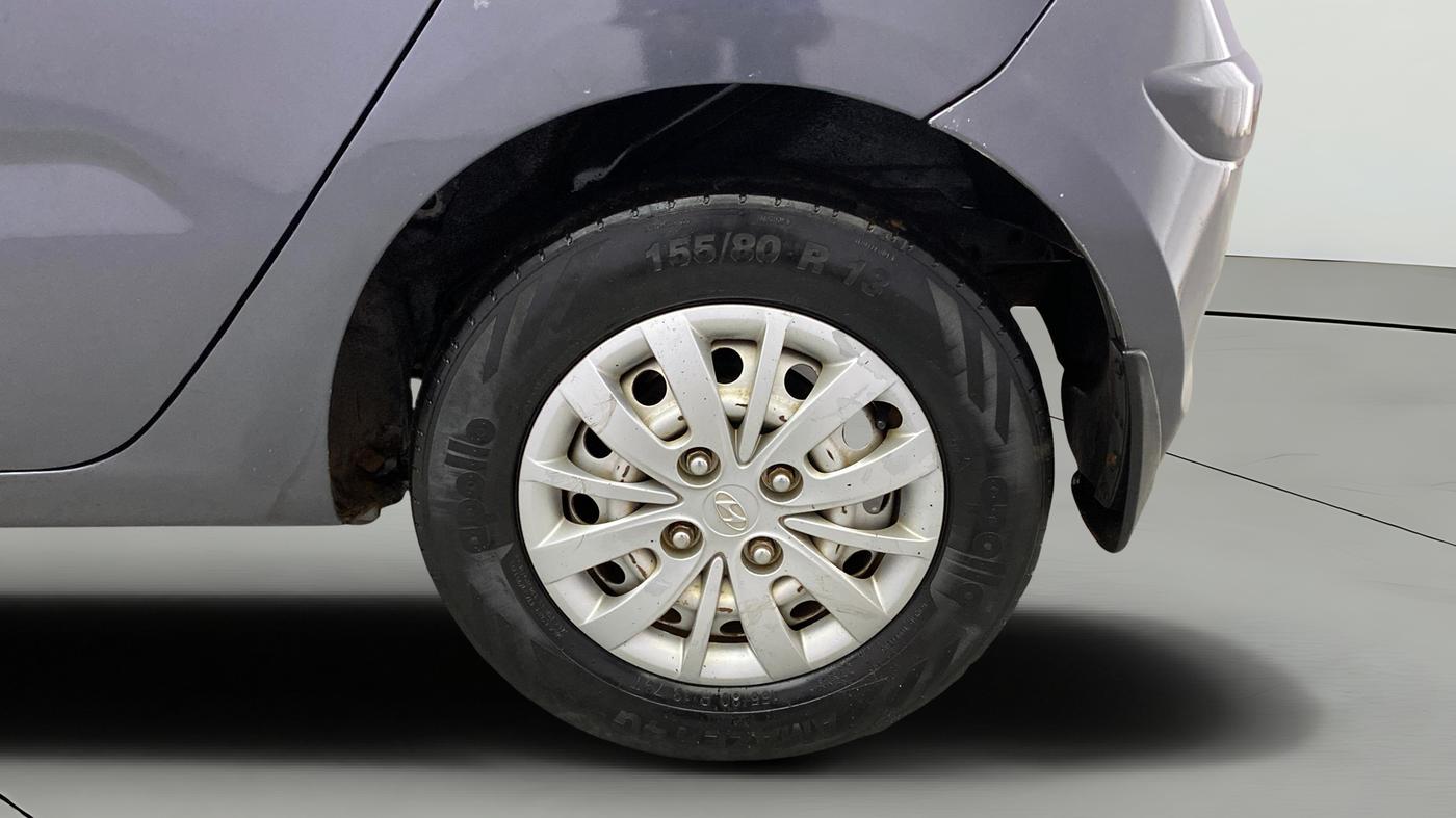 2013 Hyundai i10 ERA 1.1, Petrol, Manual, 1,13,644 km, Left Rear Wheel