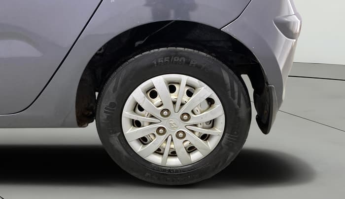 2013 Hyundai i10 ERA 1.1, Petrol, Manual, 1,13,644 km, Left Rear Wheel