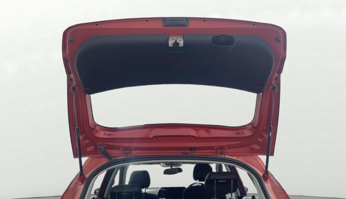 2022 Hyundai NEW I20 ASTA (O) 1.2 MT, Petrol, Manual, 11,299 km, Boot Door Open