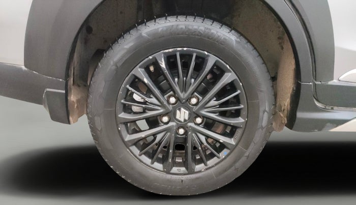 2019 Maruti XL6 ALPHA AT, Petrol, Automatic, 1,28,249 km, Right Rear Wheel