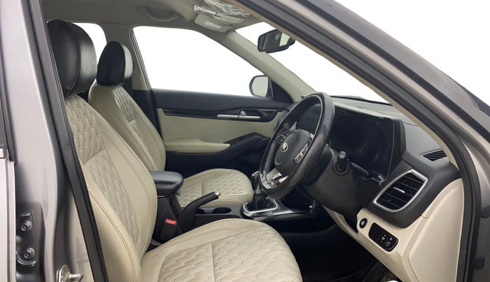 2020 KIA SELTOS HTX 1.5 DIESEL, Diesel, Manual, 1,30,684 km, Right Side Front Door Cabin