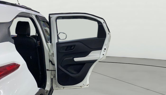 2022 Tata PUNCH ACCOMPLISHED MT, Petrol, Manual, 11,567 km, RHS Rear Door