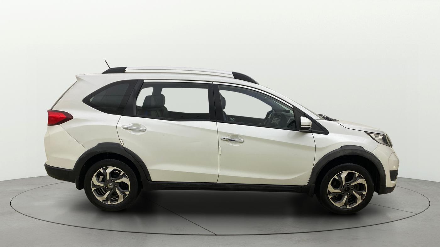 2017 Honda BR-V 1.5L I-VTEC V, Petrol, Manual, 1,07,116 km, Right Side View