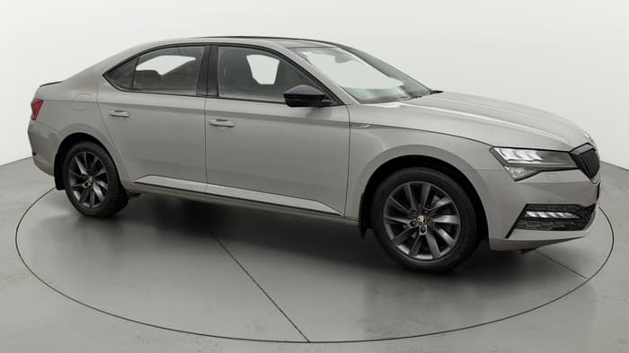 2020 Skoda Superb SPORTLINE AT, Petrol, Automatic, 69,786 km, Right Front Diagonal