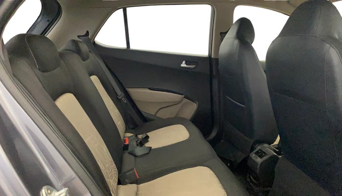 2016 Hyundai Grand i10 SPORTZ 1.2 KAPPA VTVT, Petrol, Manual, 41,848 km, Right Side Rear Door Cabin