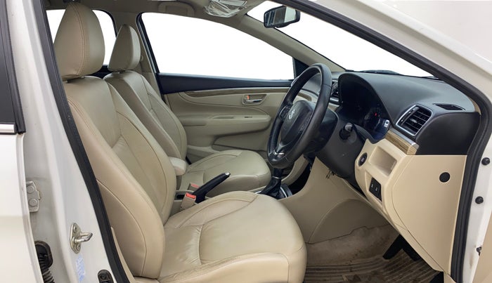 2022 Maruti Ciaz ALPHA  AT 1.5 SHVS PETROL, Petrol, Automatic, 95,494 km, Right Side Front Door Cabin