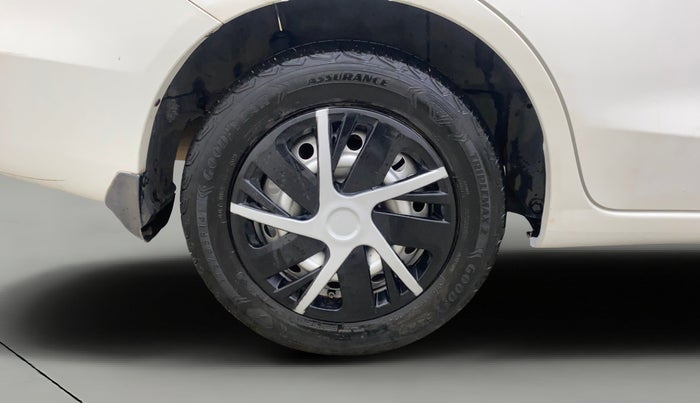 2014 Honda Amaze 1.2L I-VTEC EX, Petrol, Manual, 1,34,889 km, Right Rear Wheel