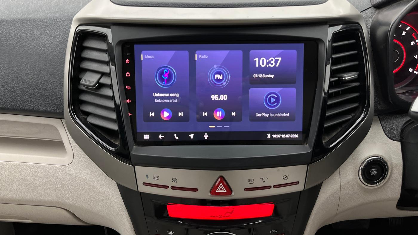 2024 Mahindra XUV300 W8 (O) 1.2 PETROL AMT, Petrol, Automatic, 16,200 km, Air Conditioner