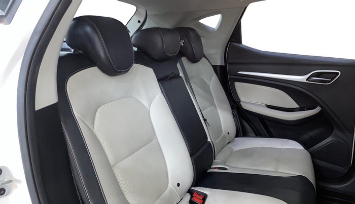 2022 MG ASTOR SHARP EX 1.5 MT, Petrol, Manual, 31,601 km, Right Side Rear Door Cabin