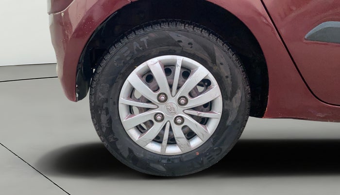 2016 Hyundai i10 SPORTZ 1.1, Petrol, Manual, 36,455 km, Right Rear Wheel