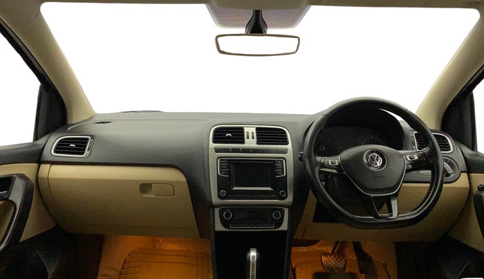 2016 Volkswagen Ameo HIGHLINE PLUS 1.5L AT 16 ALLOY, Diesel, Automatic, 1,07,334 km, Dashboard