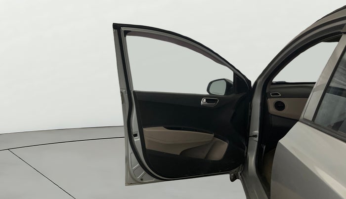 2015 Hyundai Grand i10 SPORTZ 1.2 KAPPA VTVT, CNG, Manual, 75,804 km, LHS Front Door