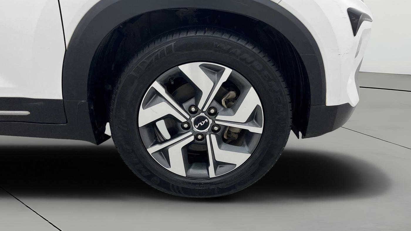 2022 KIA SONET HTX 1.5, Diesel, Manual, 50,229 km, Right Front Wheel