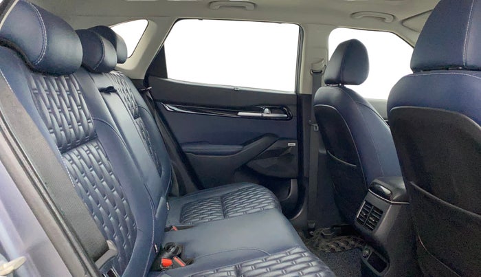 2022 KIA SELTOS X LINE 1.4 PETROL DCT, Petrol, Automatic, 60,197 km, Right Side Rear Door Cabin