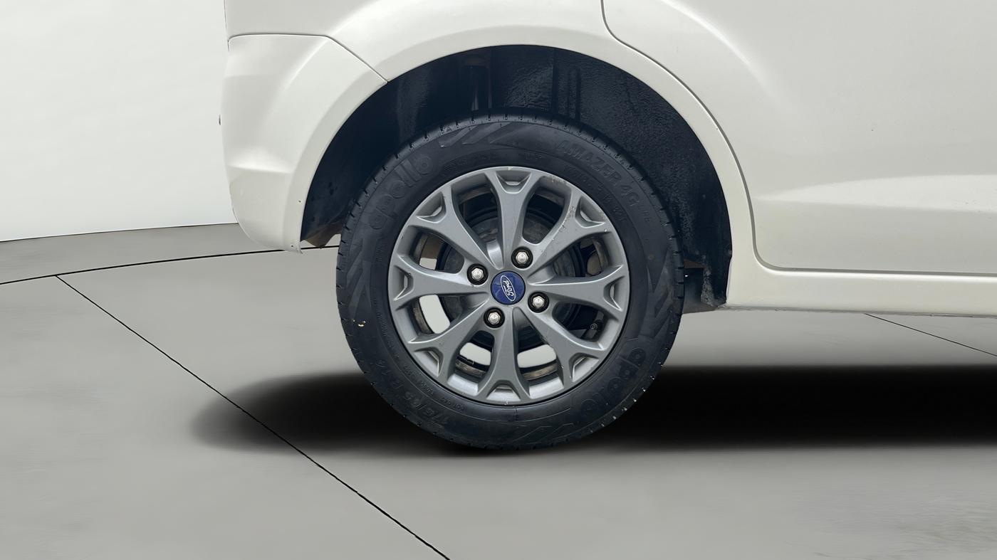 2015 Ford Figo TITANIUM 1.2 PETROL, Petrol, Manual, 67,115 km, Right Rear Wheel