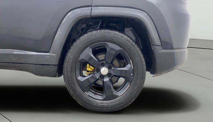 2018 Jeep Compass LONGITUDE (O) 2.0 DIESEL, Diesel, Manual, 1,45,715 km, Left Rear Wheel