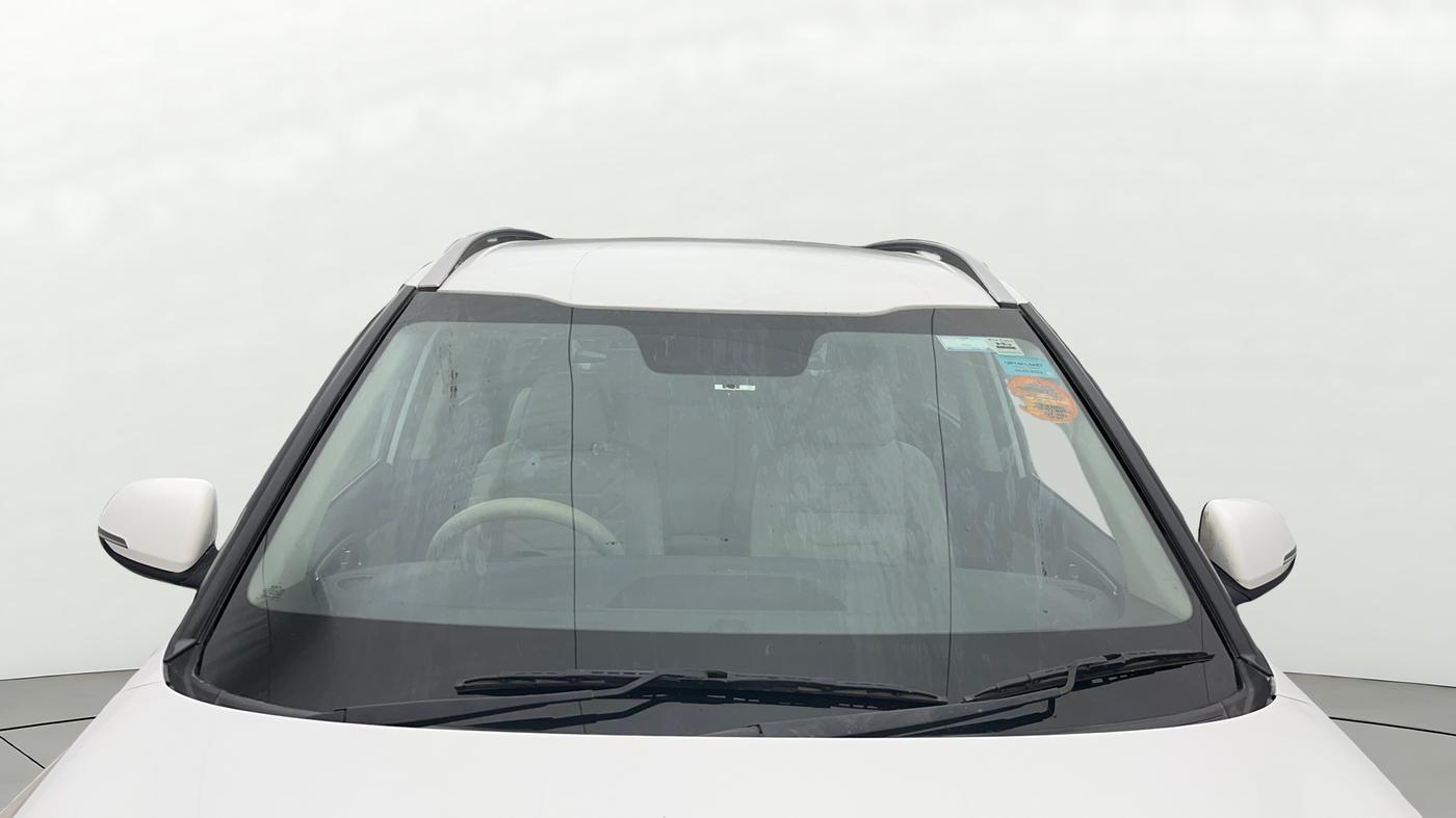 2023 KIA CARENS PRESTIGE 1.5 PETROL 7 STR, Petrol, Manual, 33,719 km, Front Windshield
