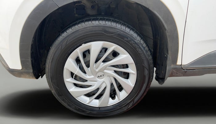 2021 Hyundai VENUE S+ 1.2, Petrol, Manual, 71,178 km, Left Front Wheel