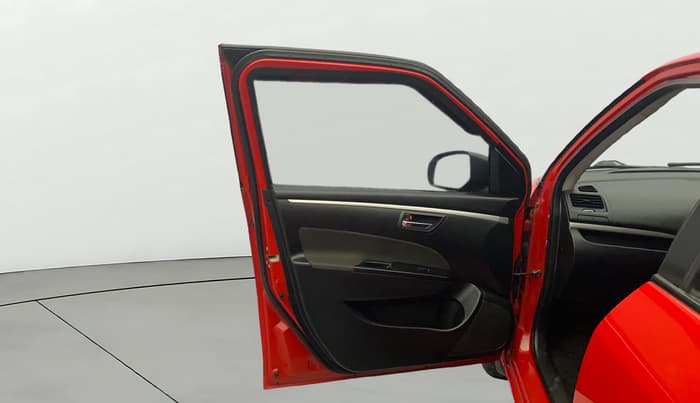 2016 Maruti Swift VXI, CNG, Manual, 94,818 km, LHS Front Door