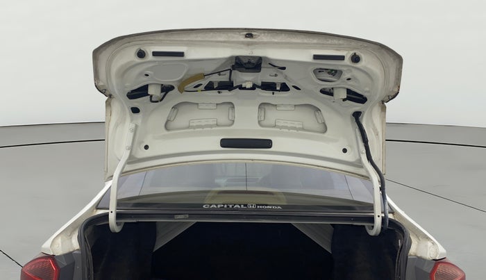 2016 Honda City 1.5L I-DTEC V, Diesel, Manual, 1,11,970 km, Boot Door Open